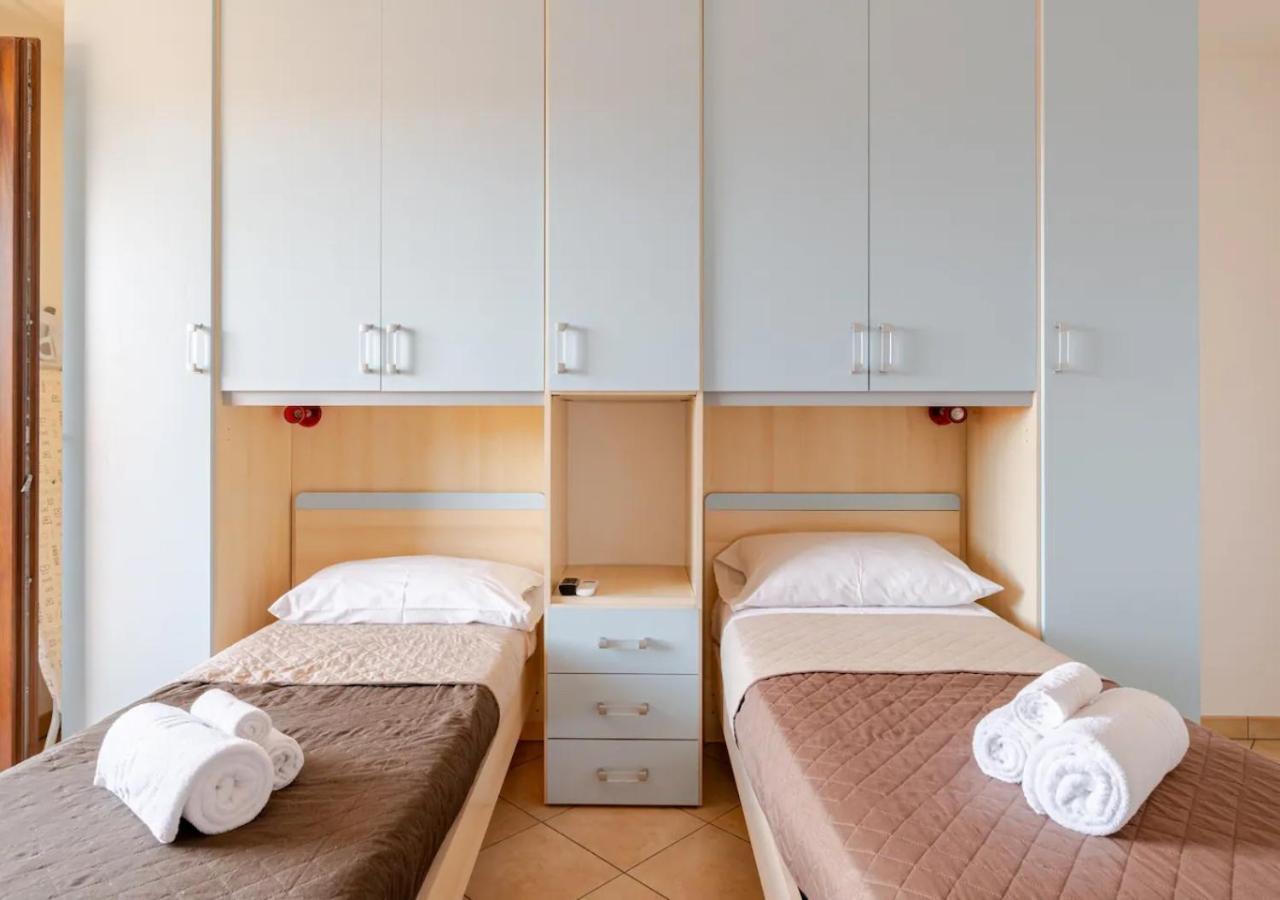 Garden Villa - Free Parking, Wi-Fi E Netflix Fiumicino Buitenkant foto