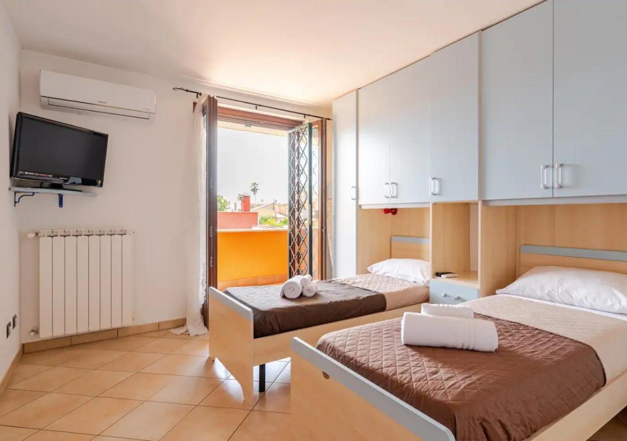 Garden Villa - Free Parking, Wi-Fi E Netflix Fiumicino Buitenkant foto