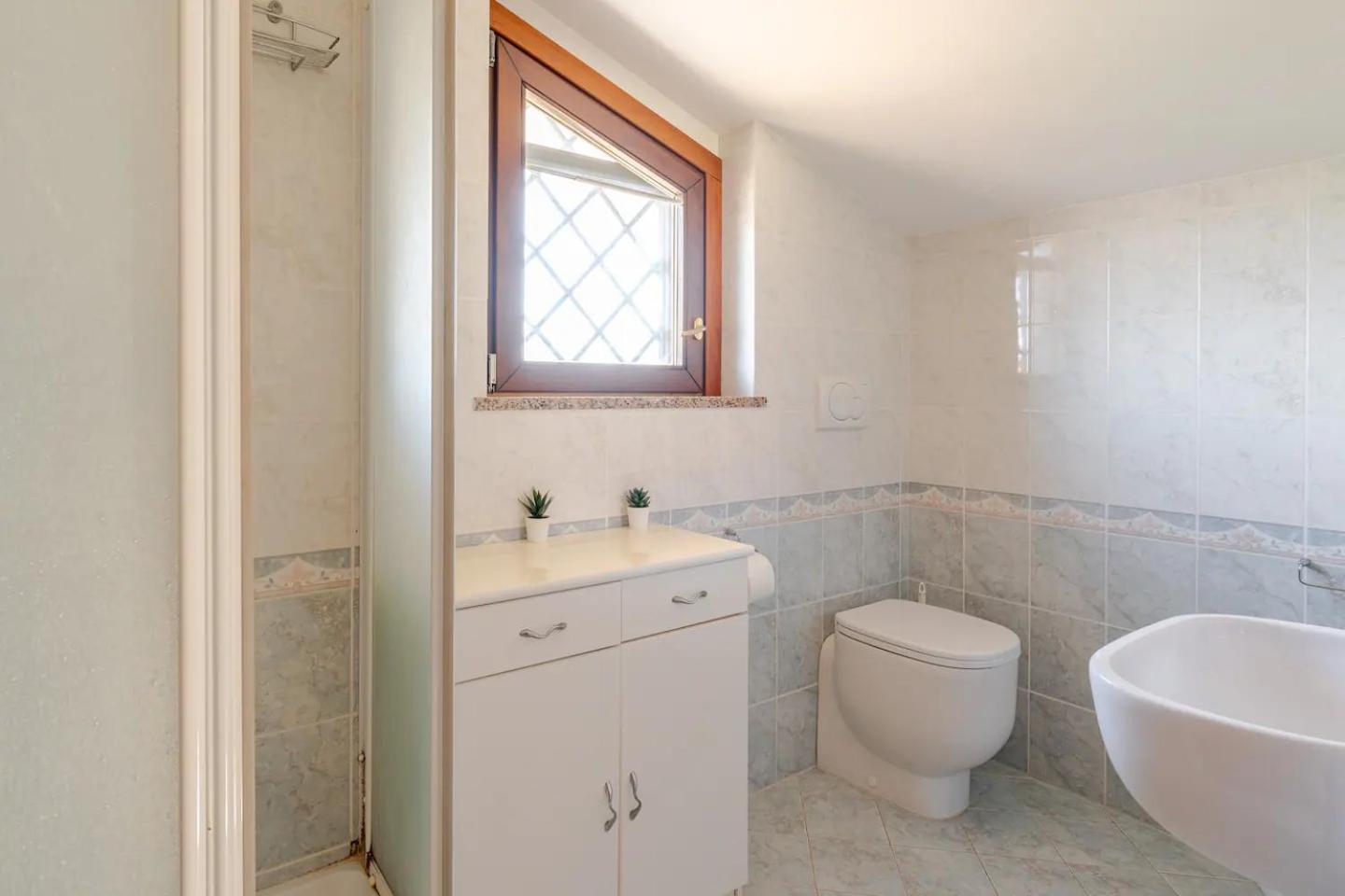 Garden Villa - Free Parking, Wi-Fi E Netflix Fiumicino Buitenkant foto